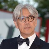 "Il a vécu avec la musique jusqu'à la toute fin", a écrit l'équipe de Ryuichi Sakamoto dans un communiqué.